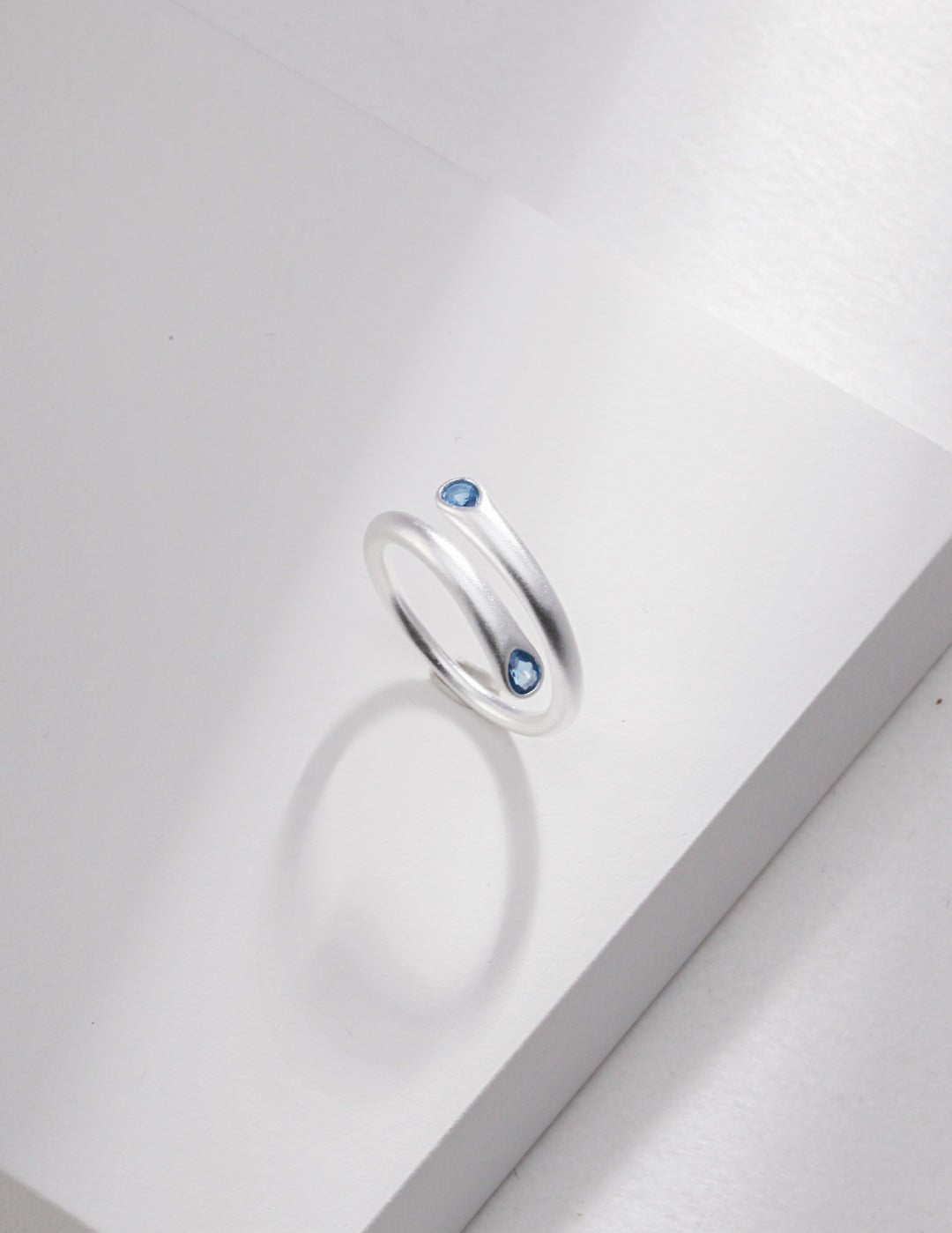 Sterling Silver Minimalist Sapphire Rings - floysun